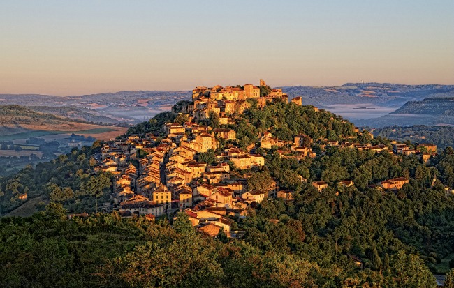 Cordes-sur-Ciel Cordes Tarn Stéphane Bern