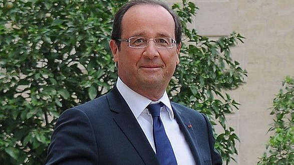 François Hollande pour la généralisation du référendum local