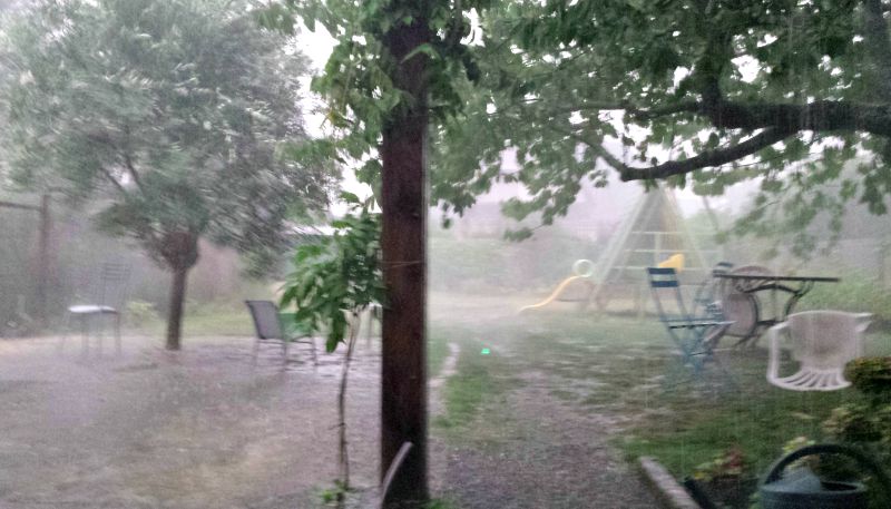Orage une mini tornade sur Tarbes lundi 18h
