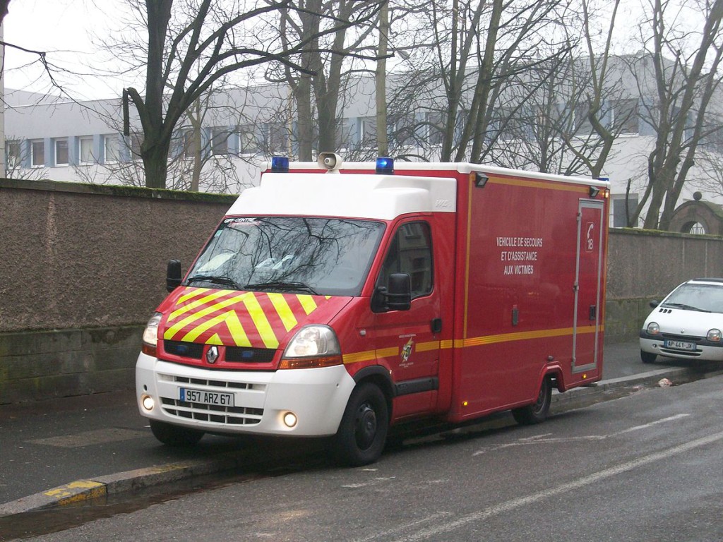 Les pompiers sont intervenus plusieurs centaines de fois lors des violents orages qui ont touché le sud ouest de la France lundi soir Photo « Pompiers Strasbourg - Renault Master-1 » par Kevin.B — Travail personnel. Sous licence CC BY-SA 3.0 via Wikimedia Commons.