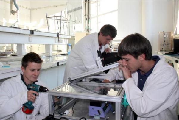 3 étudiants toulousains tentent de révolutionner la réparation spatiale