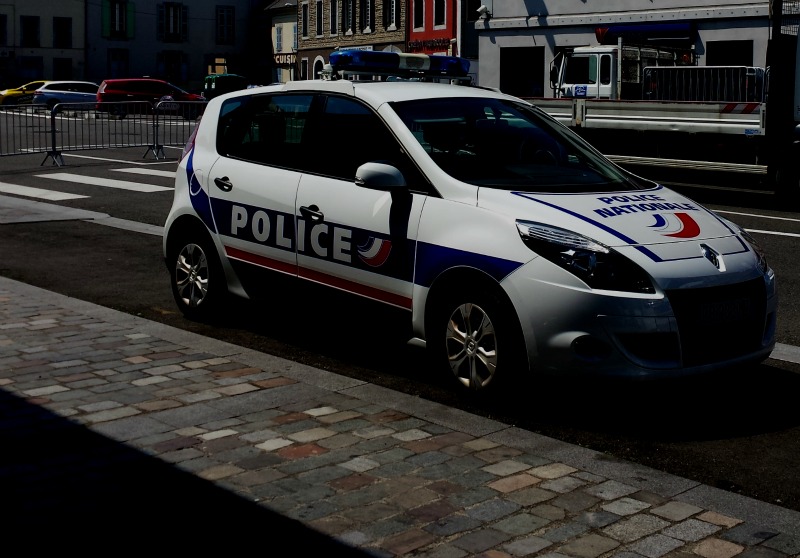 Toulouse Arnaud Bernard 3 policiers agressés lors d'une interpellation