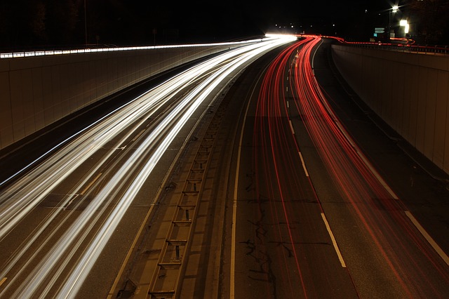 e835b90d29f1033ecd0b470de7444e90fe76e6d01eb3174096f8c1_640_Motorway