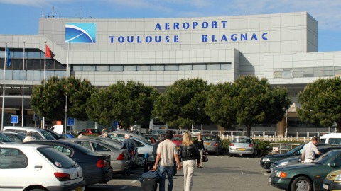 L'aéroport de Toulouse obtient un prêt de 100 millions pour se moderniser L'aéroport de Toulouse obtient un prêt de 100 millions pour se moderniser