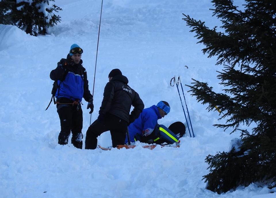 Fort risque d'avalanches. les conseils des gendarmes des Hautes Pyrénées Fort risque d'avalanches. les conseils des gendarmes des Hautes Pyrénées