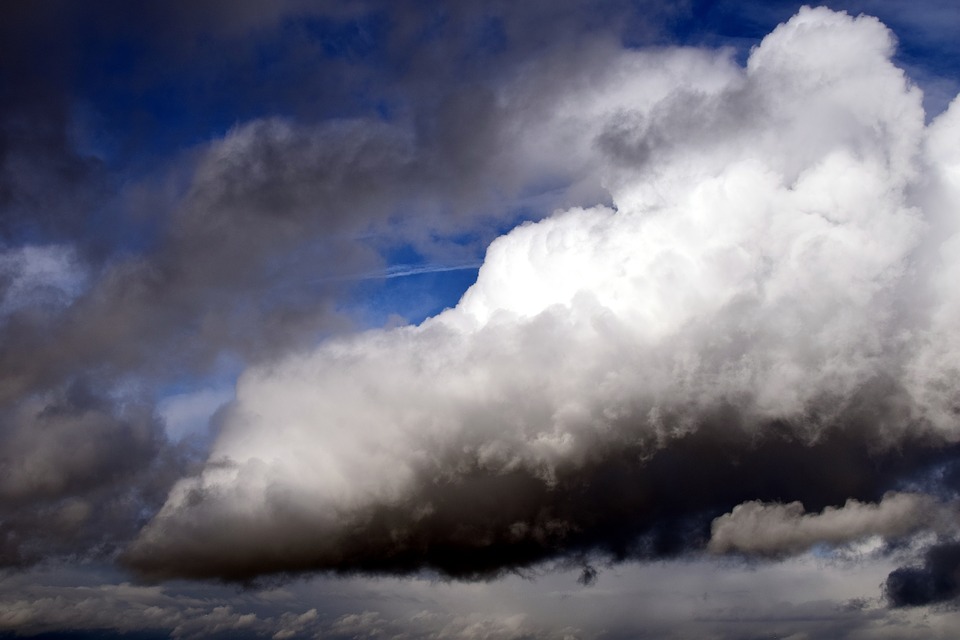 Météo Toulouse. pluies, éclaircies, vent et 13 degrés vendredi après midi Météo Toulouse. pluies, éclaircies, vent et 13 degrés vendredi après midi