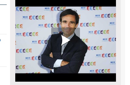 David Pujadas viré du 20h Anne-Sophie Lapix pressentie David Pujadas viré du 20h ! Anne-Sophie Lapix pressentie