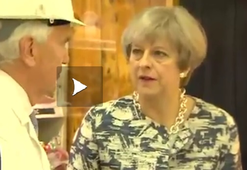 Theresa May en tête des législatives mais affaiblie sans majorité absolue Theresa May en tête des législatives mais affaiblie sans majorité absolue