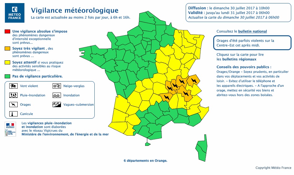 orages sur la France 6 départements en alerte météo vigilance orange Situation orageuse d'été nécessitant un vigilance particulière dans la mesure ou il existe un risque faible de phénoméne violent. Faits nouveaux : Mise en vigilance orange orages de 6 départments du Centre-Est Situation actuelle : Une premère cellule orageuse aborde la Haute Loire et la Loire. Evolution prévue : L'activité orageuse va se renforcer dès le début d'après-midi en traversant les départements en vigilance orange d'ouest en est. Ces orages seront accompagnés de grêle, de fortes rafales de vent et d'une activité électrique marquée.