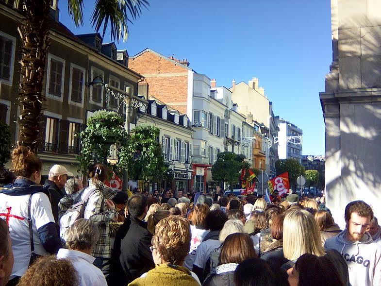 La manifestation contre la politique de Macron programmée à 14h30 à Toulouse La manifestation contre la politique de Macron programmée à 14h30 à Toulouse