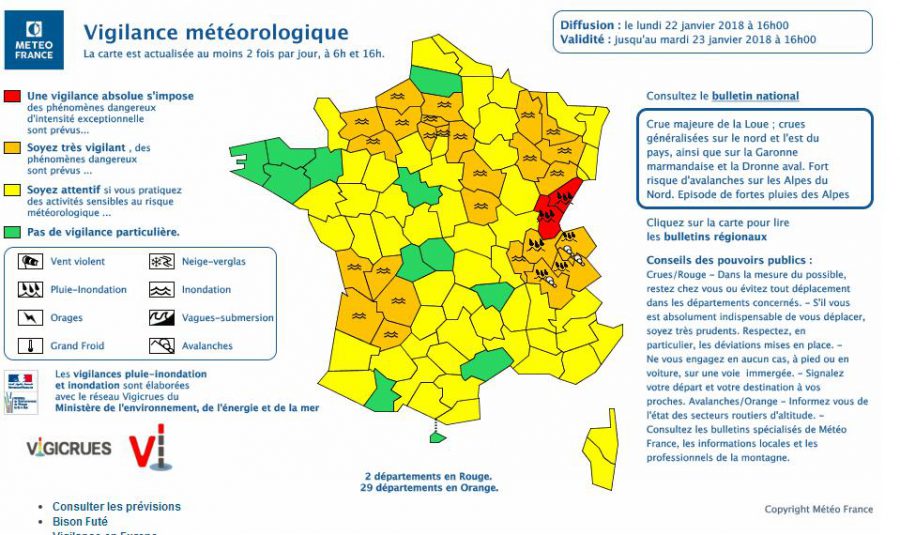 Inondations. Doubs et Jura en alerte météo niveau rouge