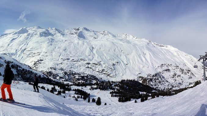 Mort d'un skieur après une chute dans la station de ski des Mont d'Olmes en Ariège Mort d'un skieur après une chute dans la station de ski des Mont d'Olmes en Ariège