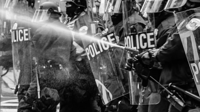 L'Université Toulouse Jean Jaurès évacuée par la police 2 L'Université Toulouse Jean Jaurès évacuée par la police