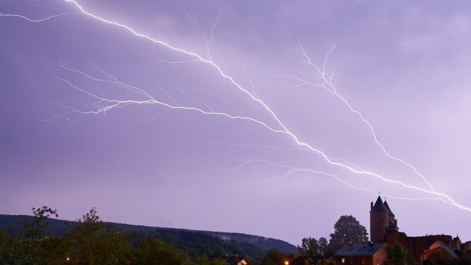 Les Orages arrivent Les Orages arrivent