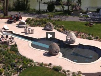Piscine en forme de violon, salle en piano, découvrez ce chateau de Villemur sur Tarn
