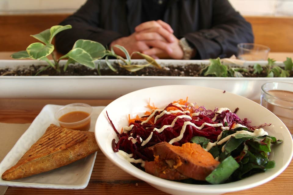 10 restaurants pour manger Vegan en Occitanie et dans le sud ouest