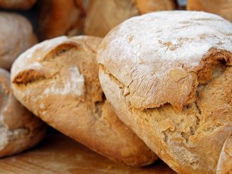 La Reine du Danemark surprise au marché de Cahors