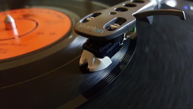 Charles Aznavour en 5 chansons inoubliables Charles Aznavour en 5 chansons inoubliables