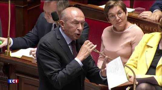 Pourquoi Emmanuel Macron a refusé la démission de Gérard Collomb Pourquoi Emmanuel Macron a refusé la démission de Gérard Collomb