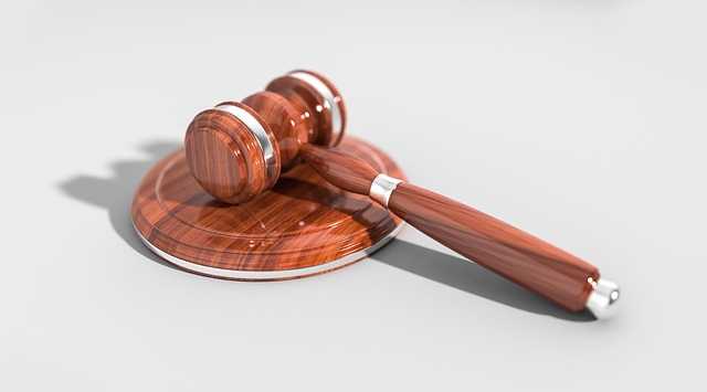 Enseignante menacée avec une arme factice à Créteil: Le lycéen a été mis en examen