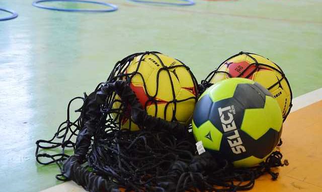 Handball. nouvelle défaite du Fenix Toulouse face au Paris Saint Germain Handball. nouvelle défaite du Fenix Toulouse face au Paris Saint Germain