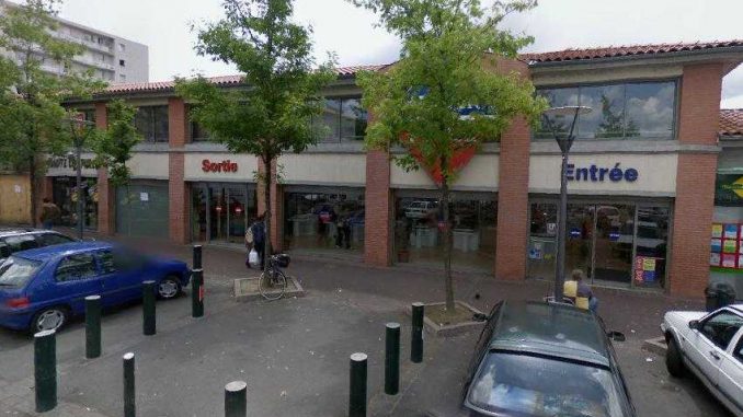Toulouse. le responsable d'un supermarché poignardé Toulouse. le responsable d'un supermarché poignardé