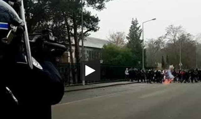 Compiègne. violences en marge de la manifestation des Lycéens Compiègne. violences en marge de la manifestation des Lycéens