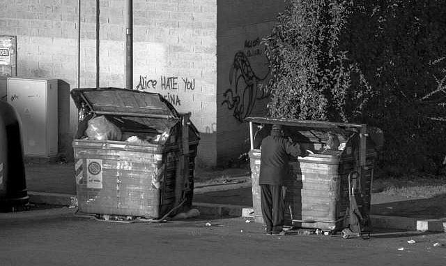 Des bidonvilles dans Toulouse, ces photos qui indignent (1) Des bidonvilles dans Toulouse, ces photos qui indignent (1)