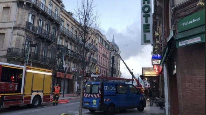Incendie rue Bayard, les impressionnantes photos de l'intervention des pompiers Incendie rue Bayard, les impressionnantes photos de l'intervention des pompiers