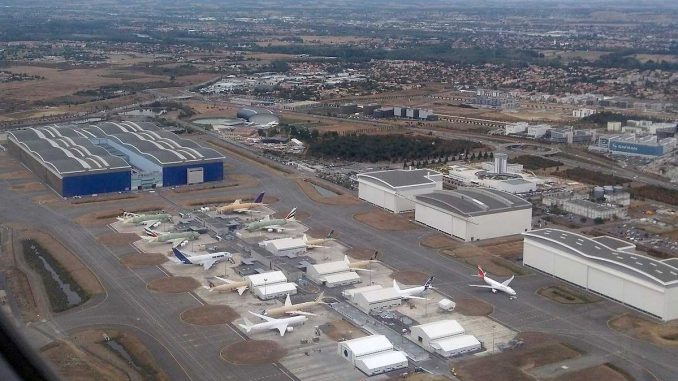 Arrêt de l'A380 incertitudes sur les 3500 postes Arrêt de l'A380 incertitudes sur les 3500 postes