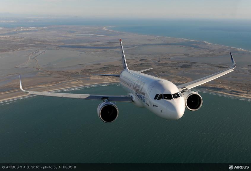 Airbus confirme une commande de 300 avions par la Chine Airbus confirme une commande de 300 avions par la Chine