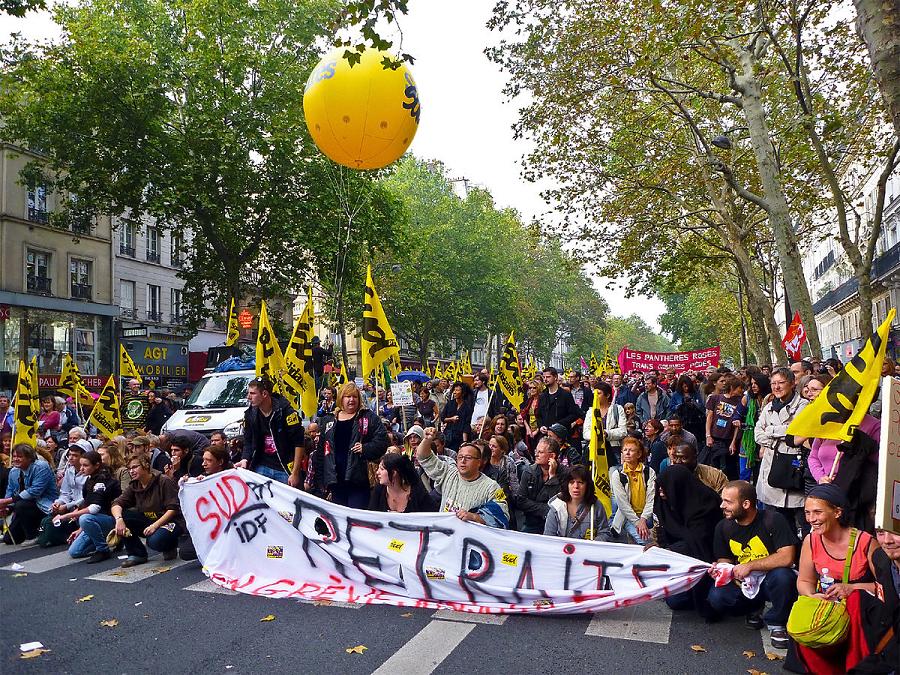 Réforme de la fonction publique dernière étape avant la suppression du statut de fonctionnaire Réforme de la fonction publique "dernière étape avant la suppression du statut de fonctionnaire"