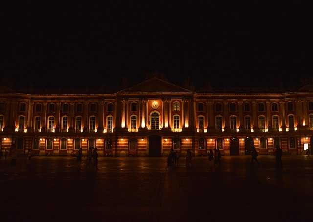 Toulouse : avis partagés sur l’interdiction de manifester sur la place du Capitole