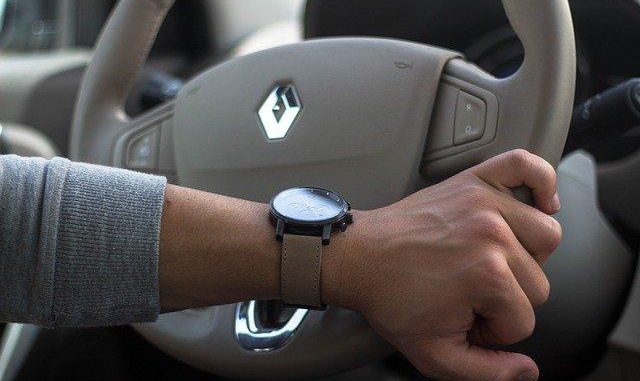 Renault préparerait un plan de restructuration Renault préparerait un plan de restructuration