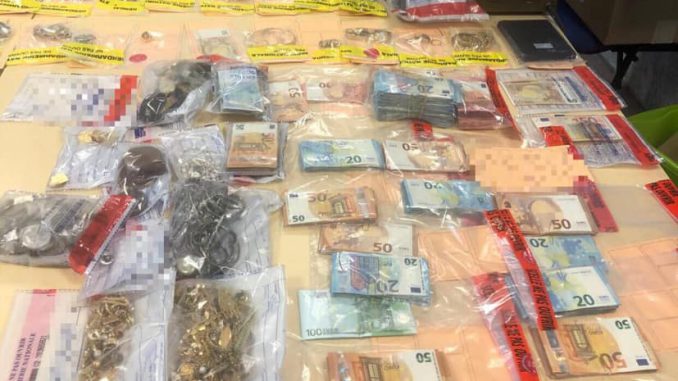 Occitanie. Coup de filet dans le trafic d'or, des centaines de milliers d'euros saisis Occitanie. Coup de filet dans le trafic d'or, des centaines de milliers d'euros saisis