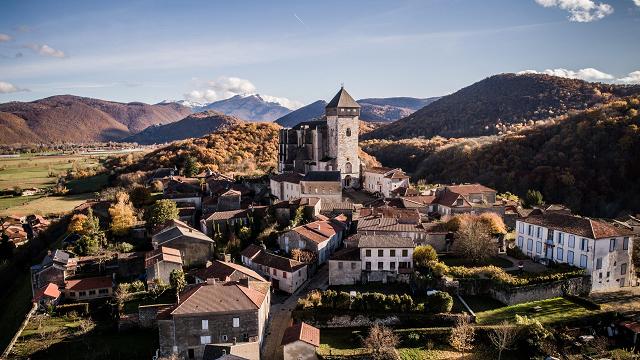 Saint Bertrand de Comminges Le village préféré des Français Saint Bertrand de Comminges "Le village préféré des Français" ?