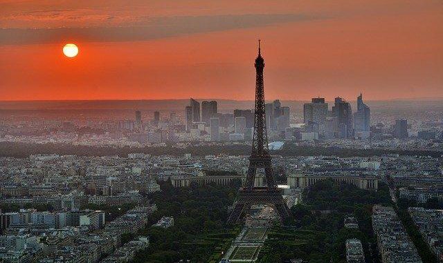 Air France reprend ses vols La Navette Toulouse Paris-Orly Air France reprend ses vols La Navette Toulouse Paris-Orly
