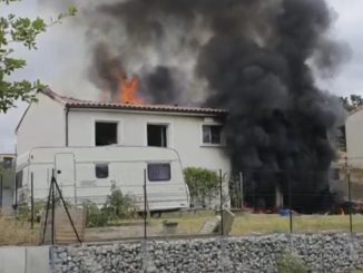Labrugière Tarn Région un violent incendie détruit une maison