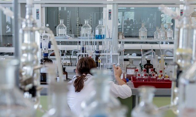 laboratory-2815640_640 Covid-19 : les nouvelles variantes s’étendent dans le monde