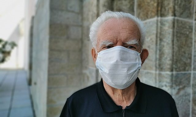 man-5410293_640 Le couvre feu 18h aurait accéléré l'épidémie de Coronavirus à Toulouse