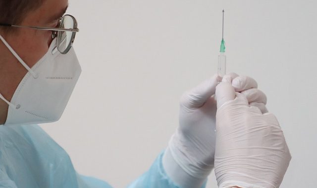 vaccination-5884502_640 Plus de 1% des habitants d'Occitanie ont reçu un dose de vaccin contre le Covid19